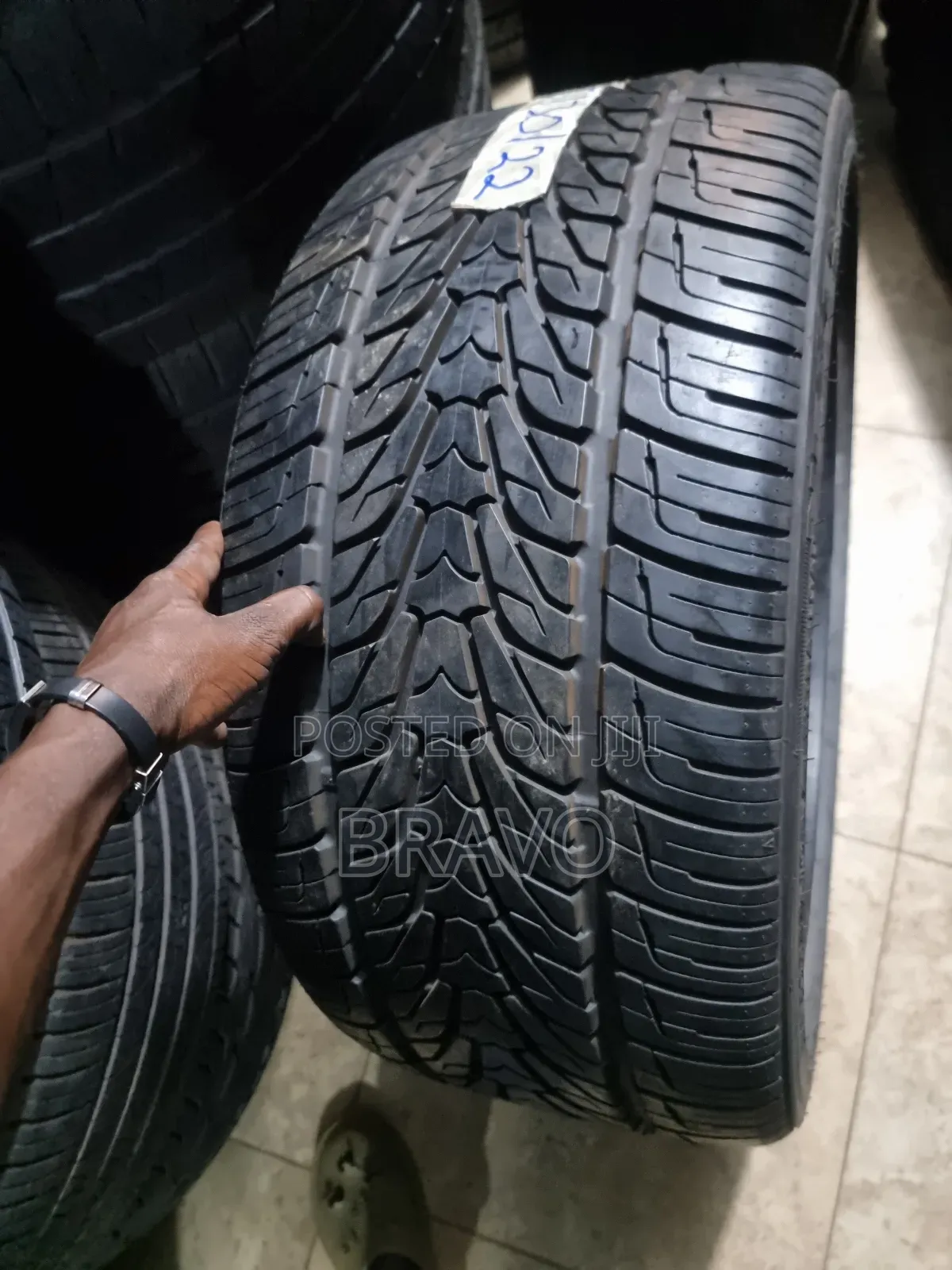 295/30r22 Nexen Tyres Good Condition.