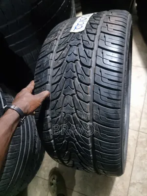 295/30r22 Nexen Tyres Good Condition.