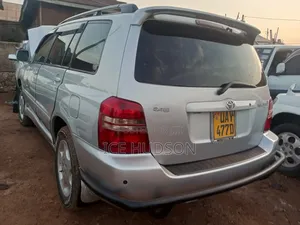 Toyota Kluger 2004 Silver