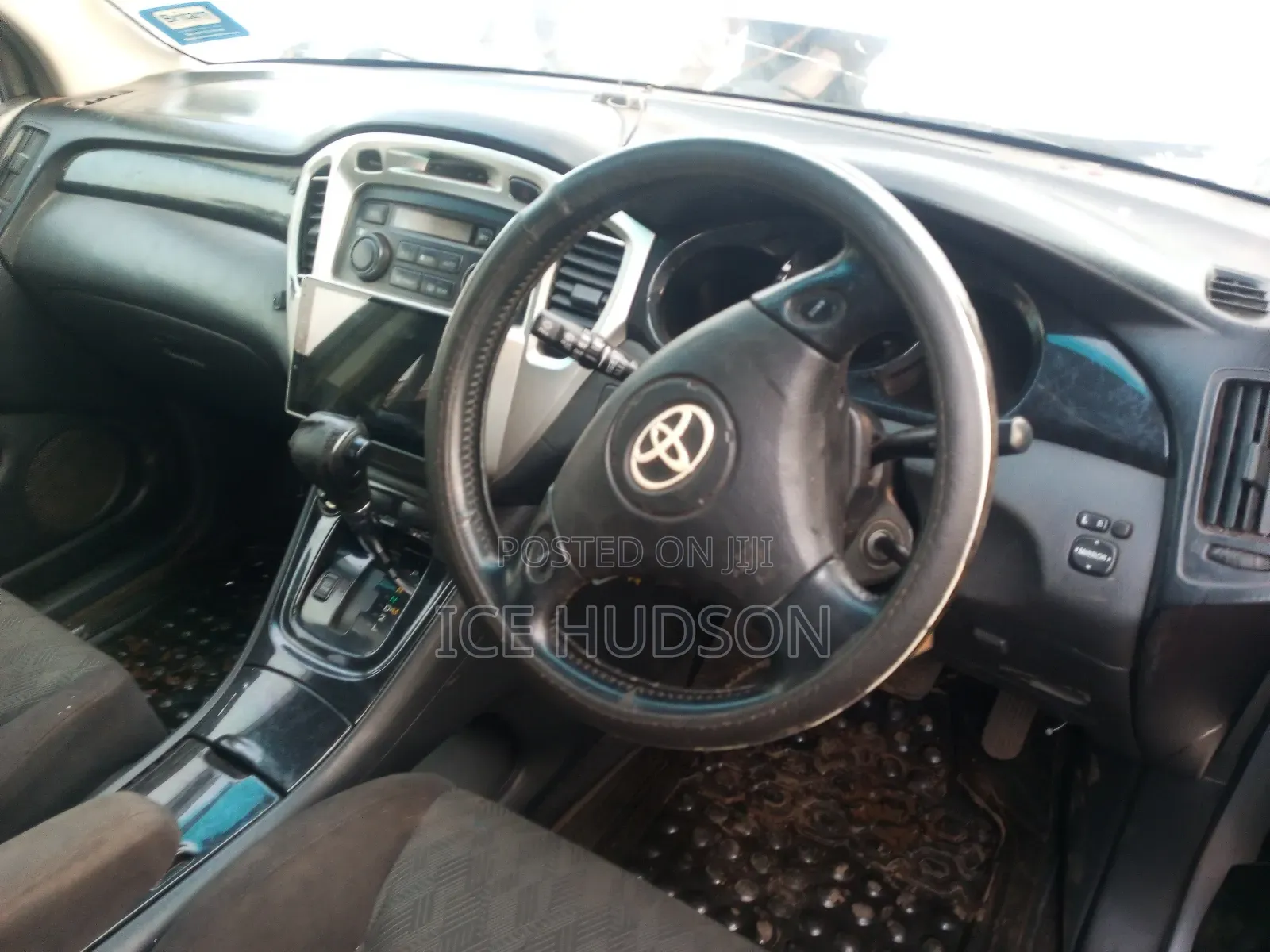 Toyota Kluger 2004 Silver