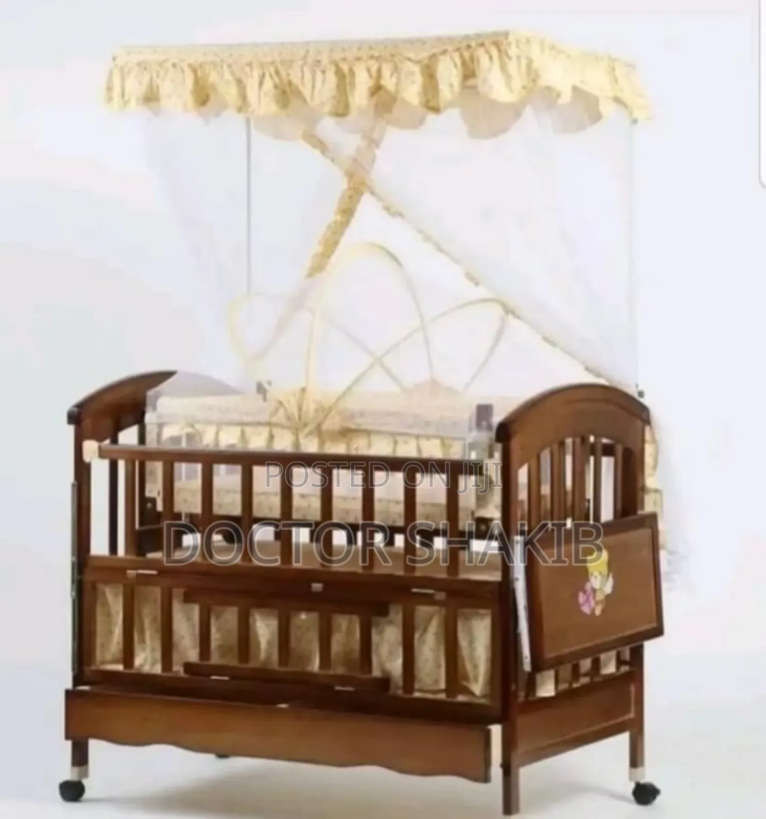 Brand New Baby Cribs Cradle Baby Bed With Wheels and Net