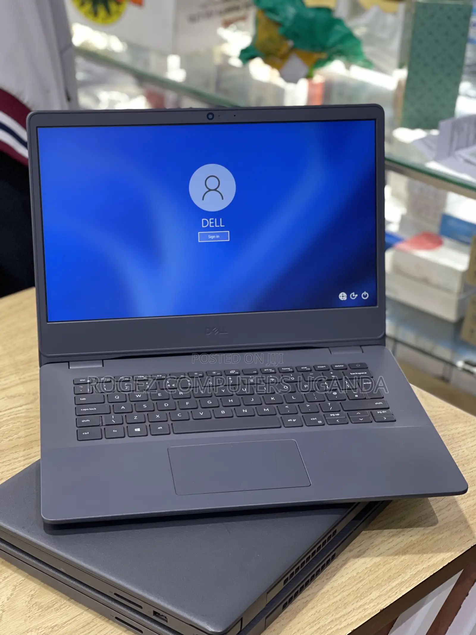 New Laptop Dell Vostro 3400 8GB Intel Core I7 HDD 1T