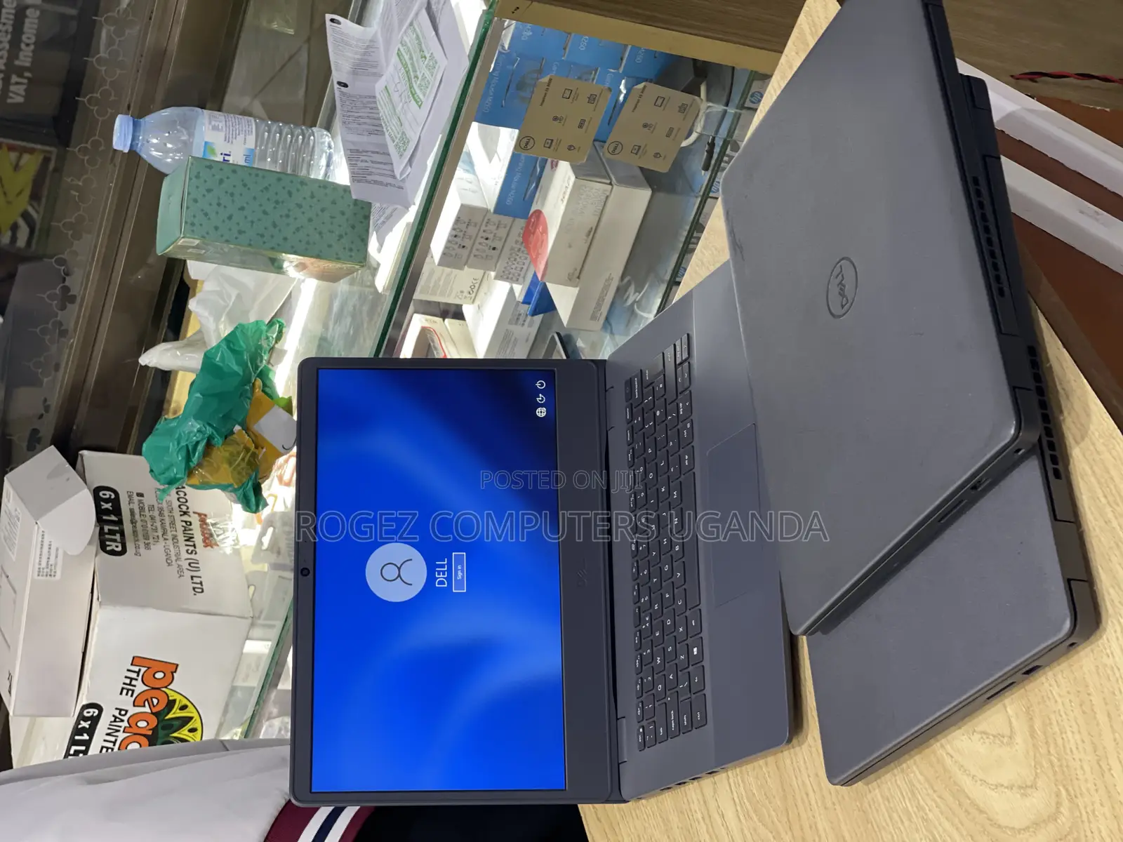 New Laptop Dell Vostro 3400 8GB Intel Core I7 HDD 1T