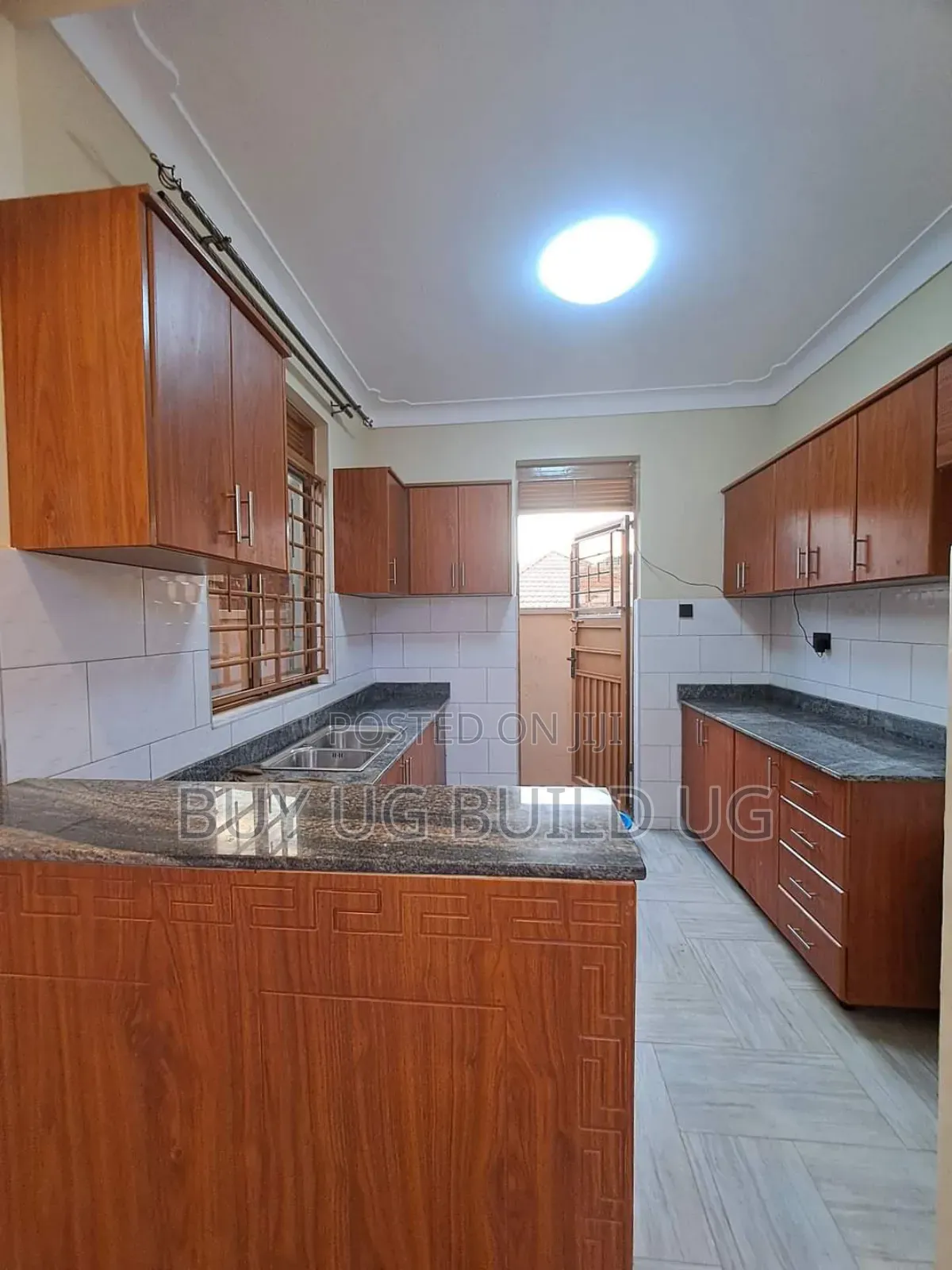 2bdrm Apartment in Kira for rent