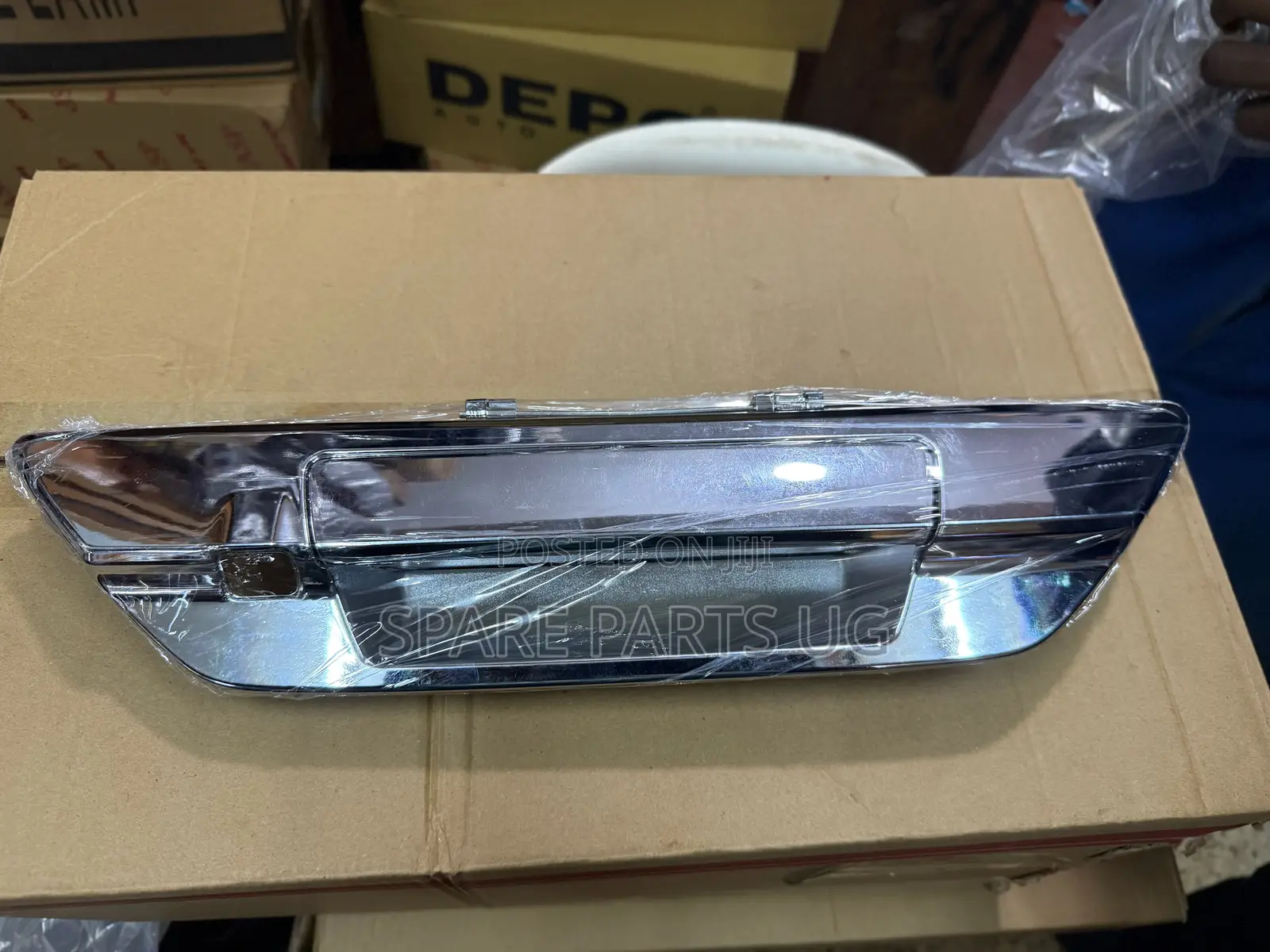 Hilux Revo Cabin Door Handle With Camera Hole