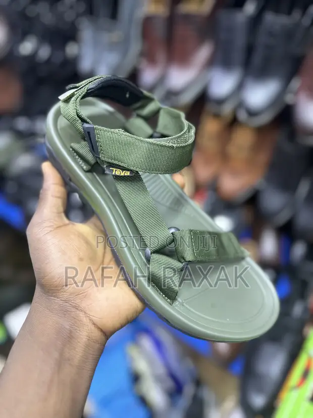 Original Green Teva Hurricane XLT2 Scholar Sandals in Central