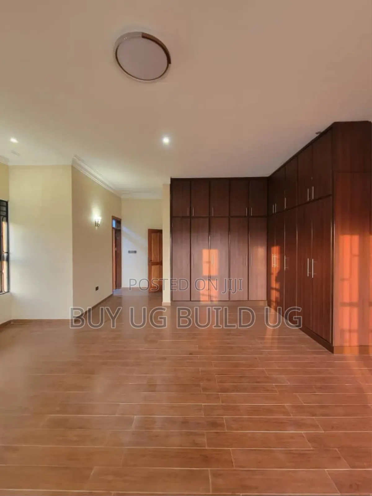 4bdrm Duplex in Munyonyo, Central Division for sale