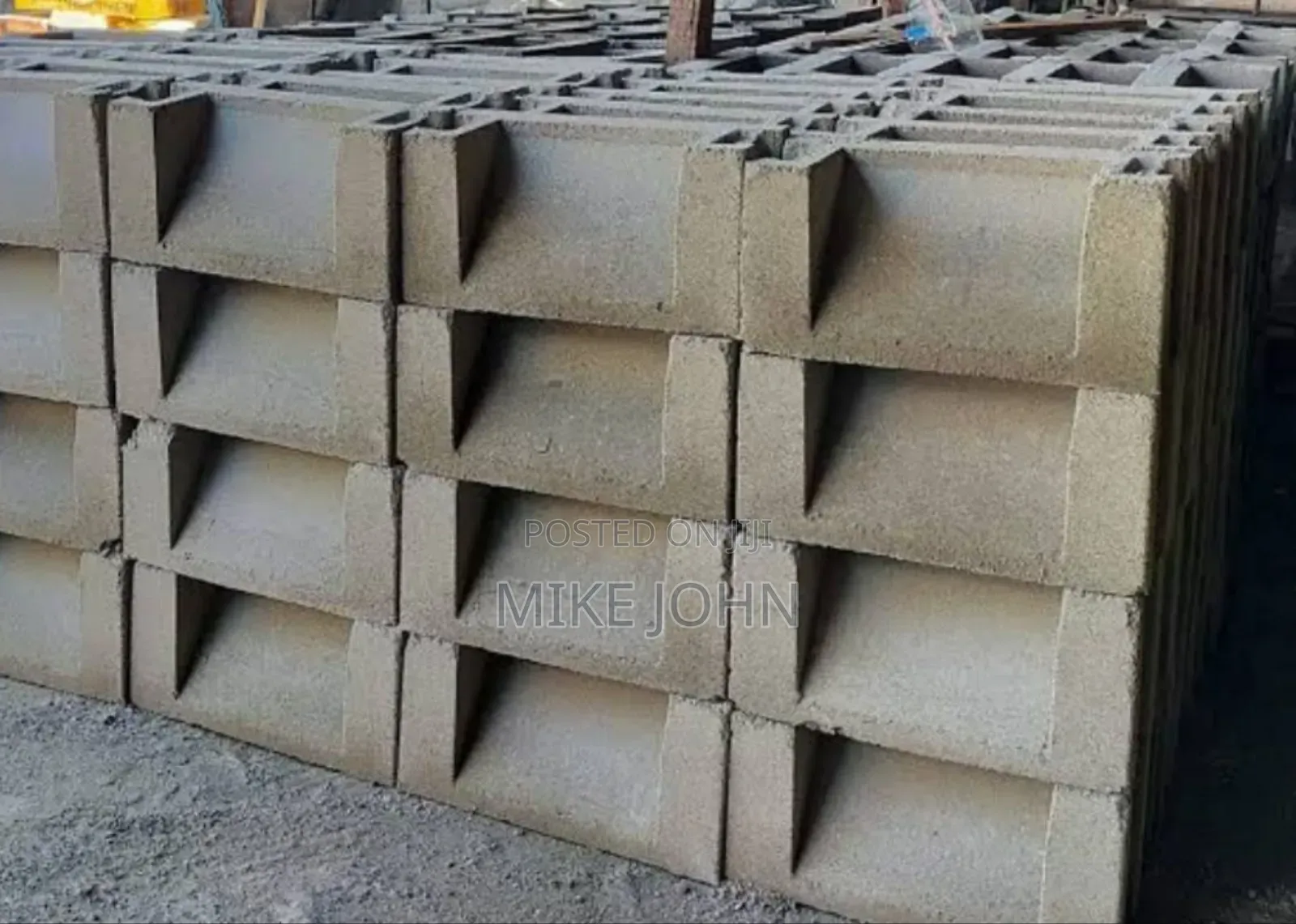 Pompeys/ Louvers/ Vents