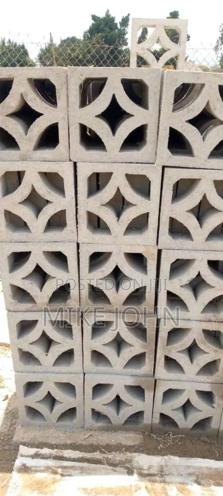 Pompeys/ Louvers/ Vents