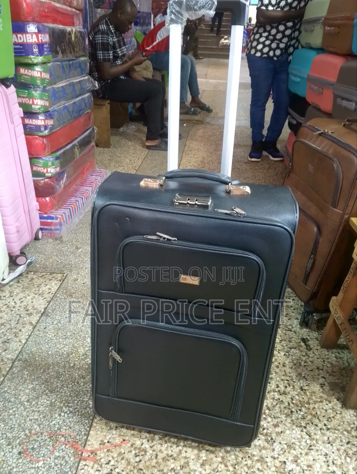 Original Leather Suitcases. Medium.( Black)