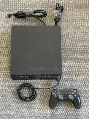 Playstation 4 Slim Ps4 Console 500gb 1 Controller 1 Game
