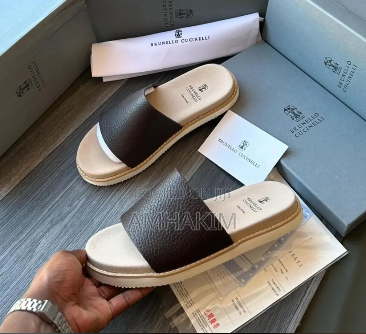 Classic Leather Brunello Cucinelli Sandals in Stock
