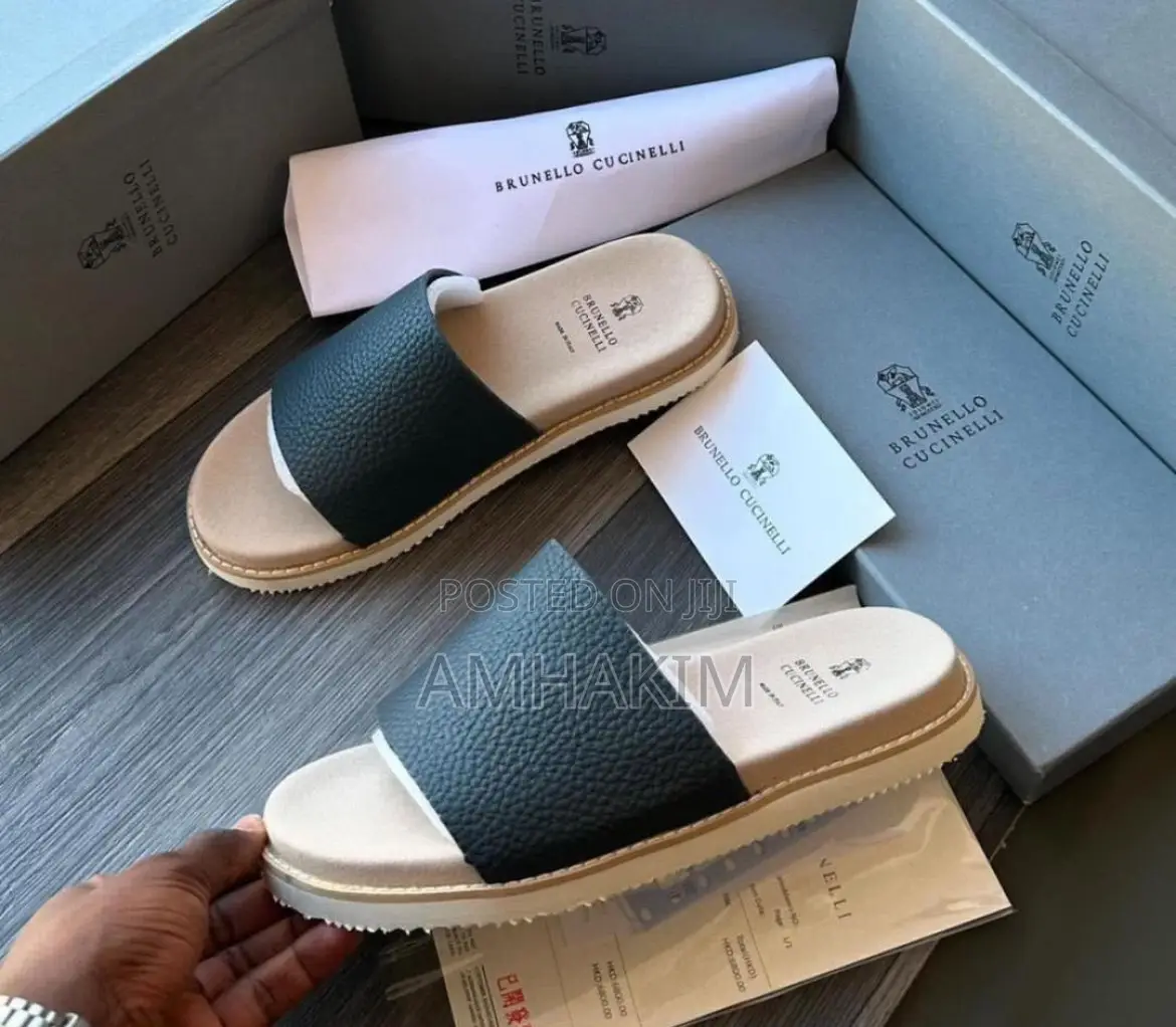 Classic Leather Brunello Cucinelli Sandals in Stock