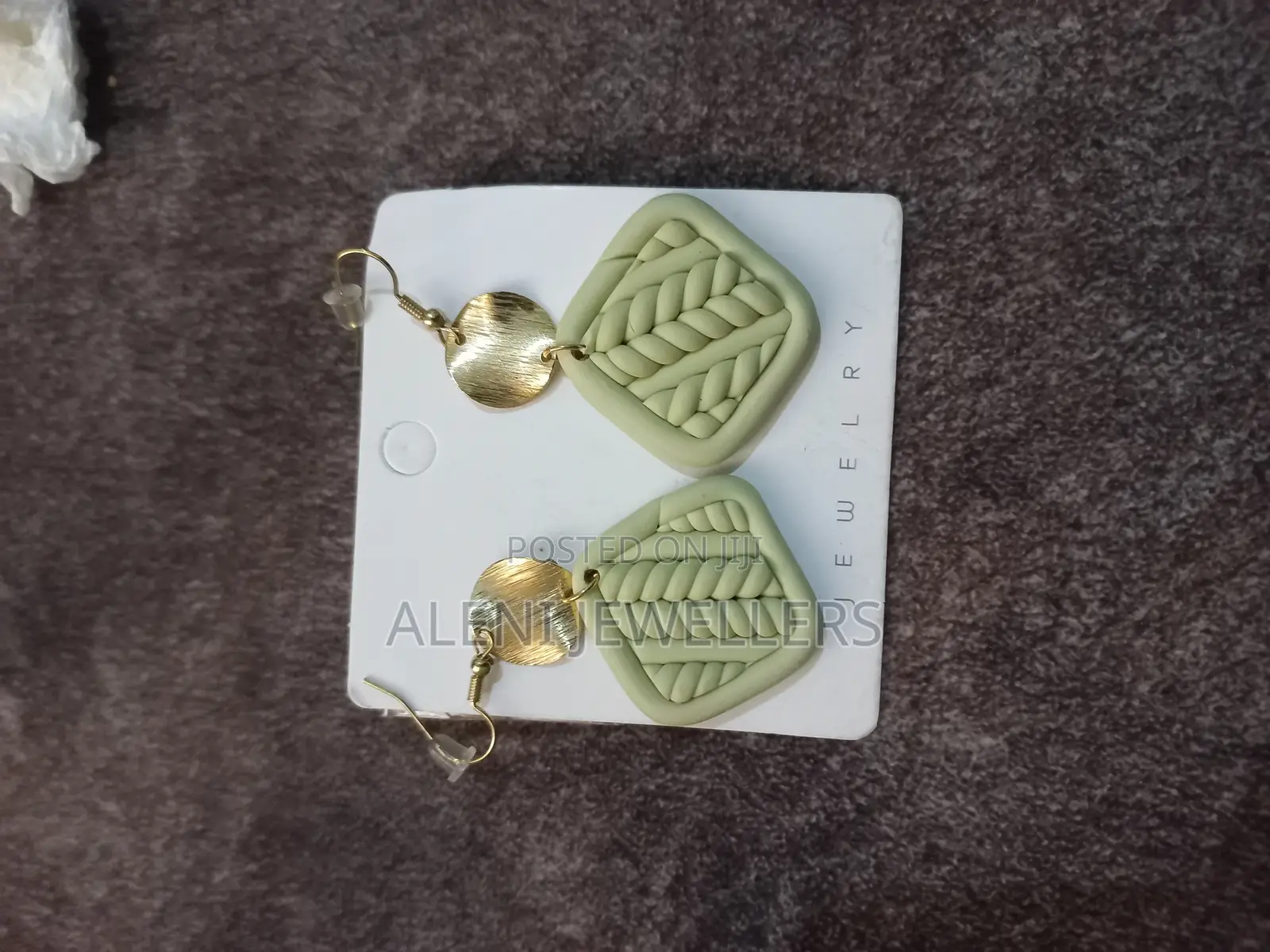 Dangling Earring