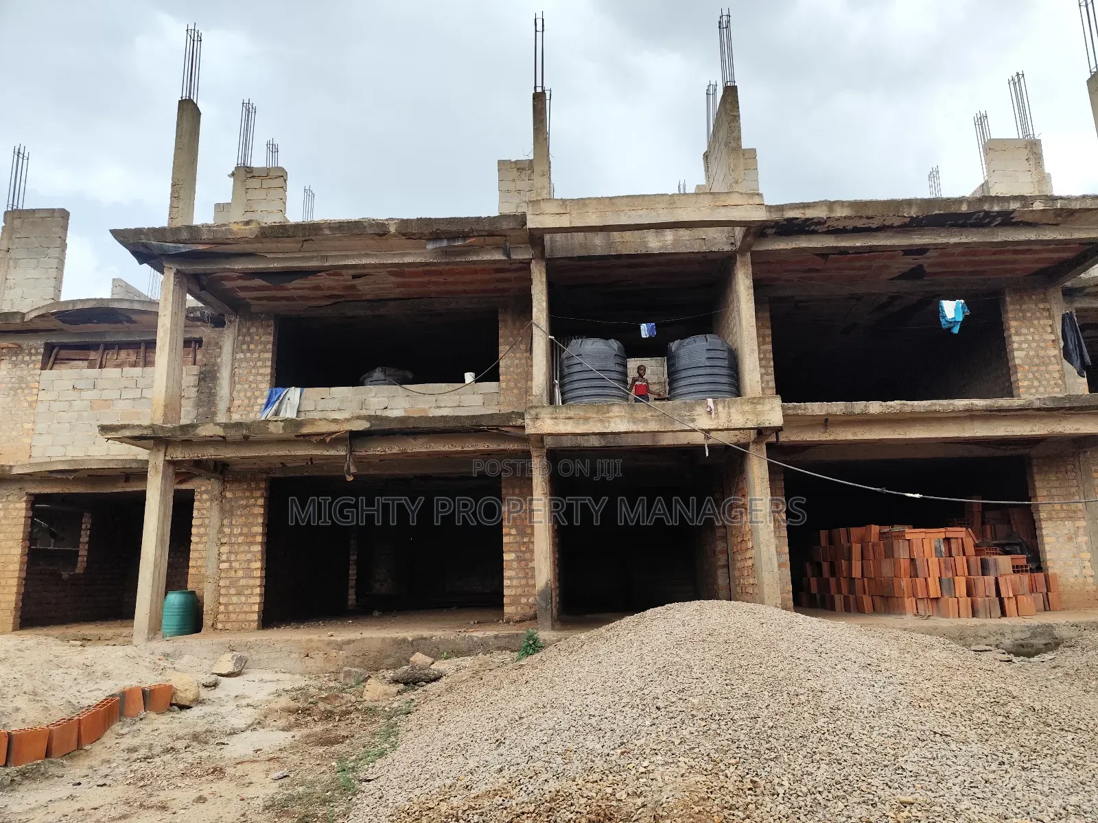 8bdrm Apartment in Kasagati, Central Division for sale
