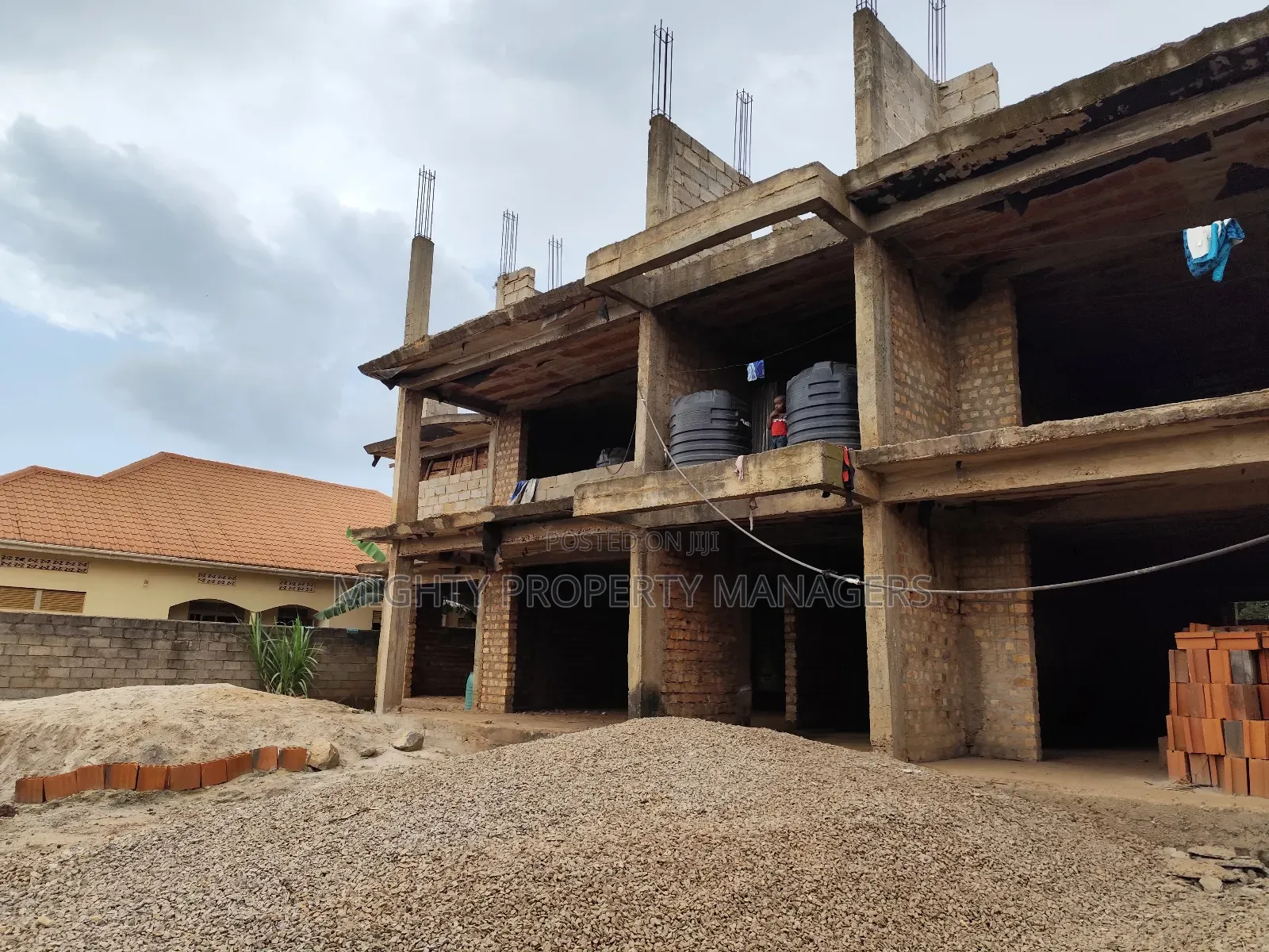 8bdrm Apartment in Kasagati, Central Division for sale