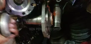 Toyota Landcruiser Spindle Axle Hub