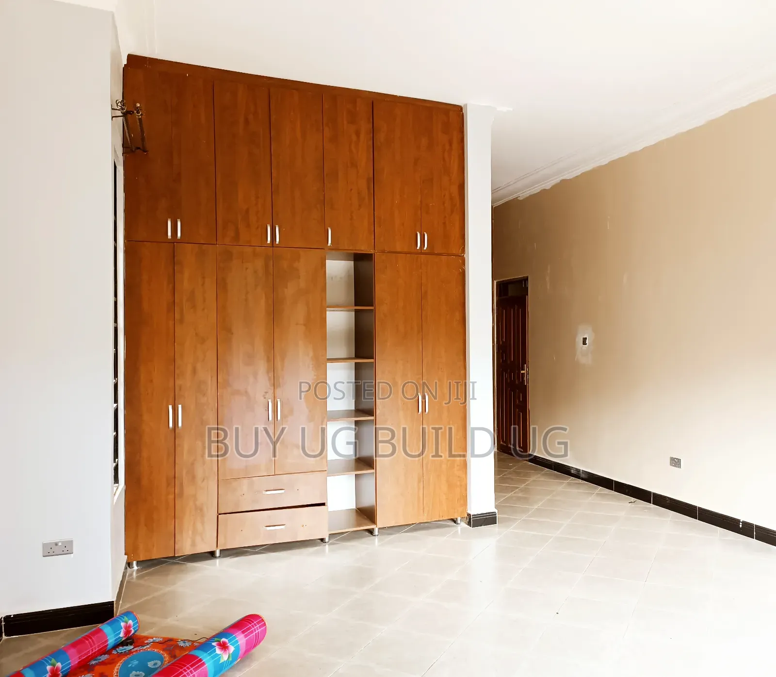 3bdrm Bungalow in Kira for rent