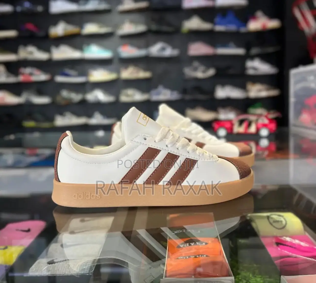 Adidas V1 Court Cream Brown Gum Sneaker