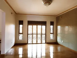 4bdrm Bungalow in Kira Mamelto Road for rent