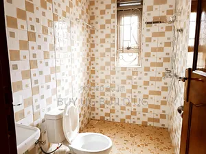 4bdrm Bungalow in Kira Mamelto Road for rent