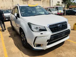Photo - Subaru Forester 2017 White