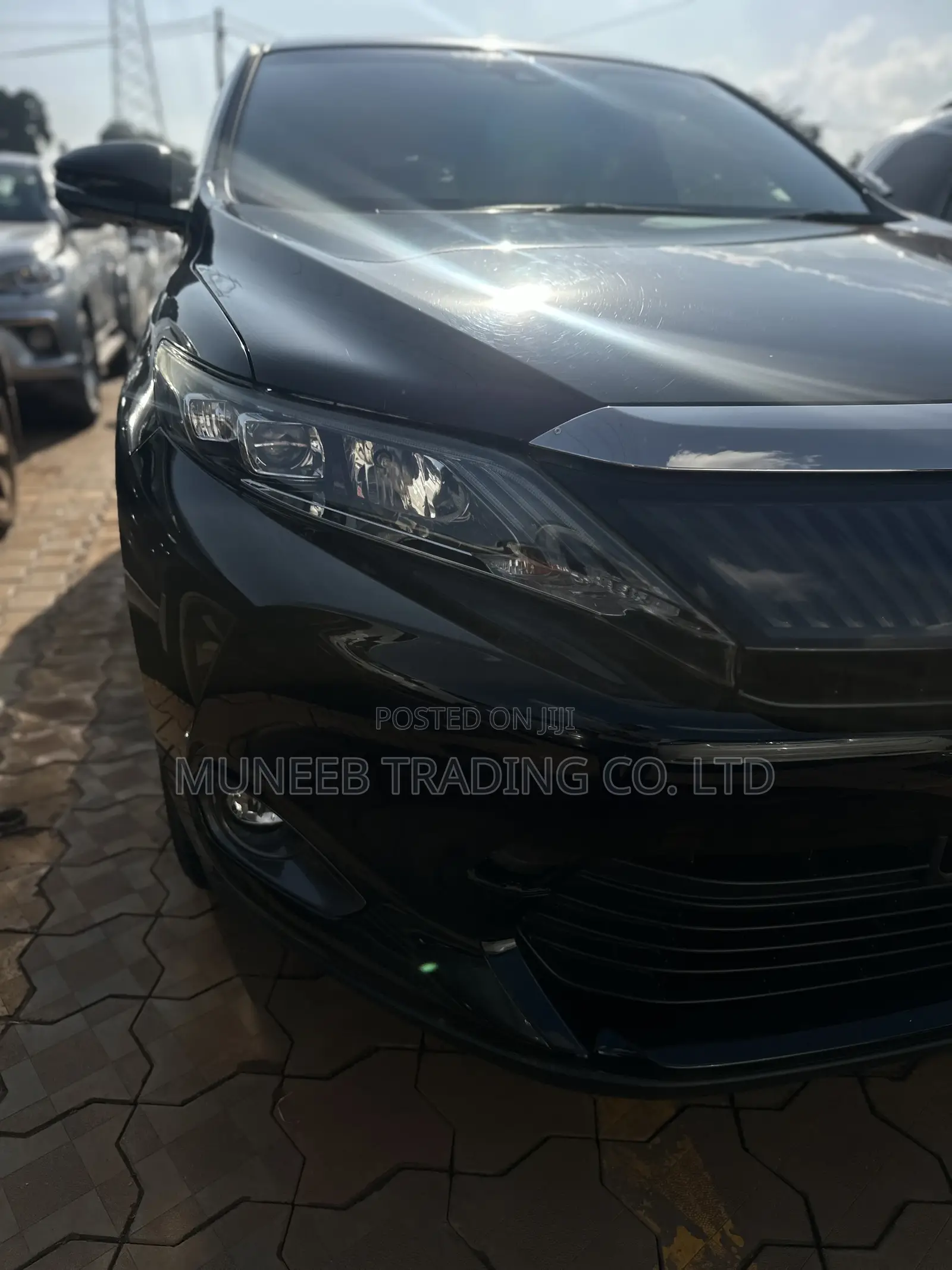 Toyota Harrier 2.0 2015 Black