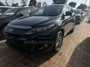 Toyota Harrier 2.0 2015 Black