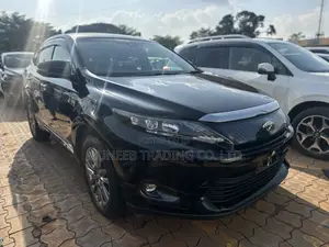Toyota Harrier 2.0 2015 Black