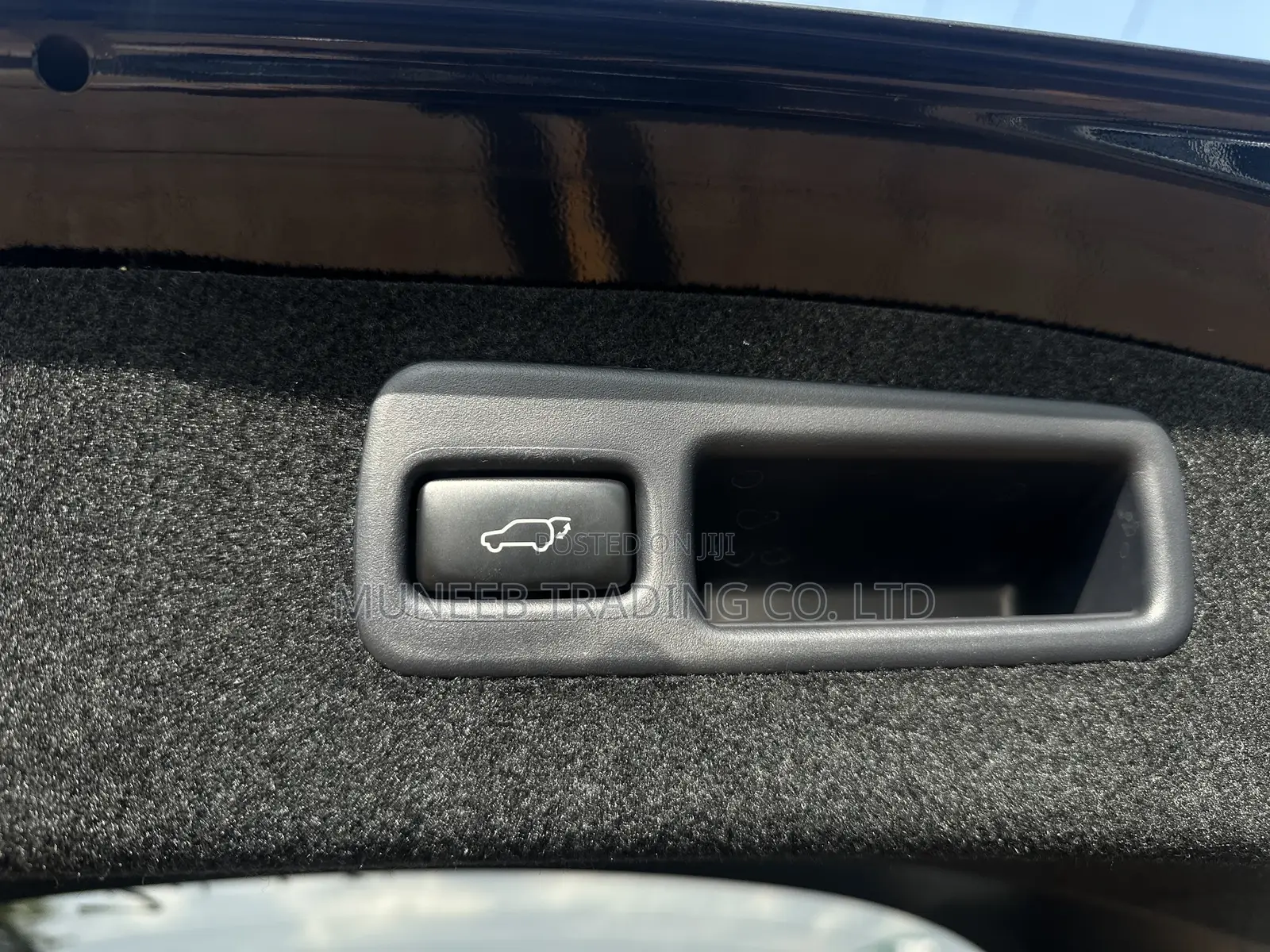 Toyota Harrier 2.0 2015 Black