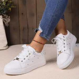Insured Ultimate Sneakers. Ladies