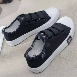 Actual Ultimate Sneakers. Ladies