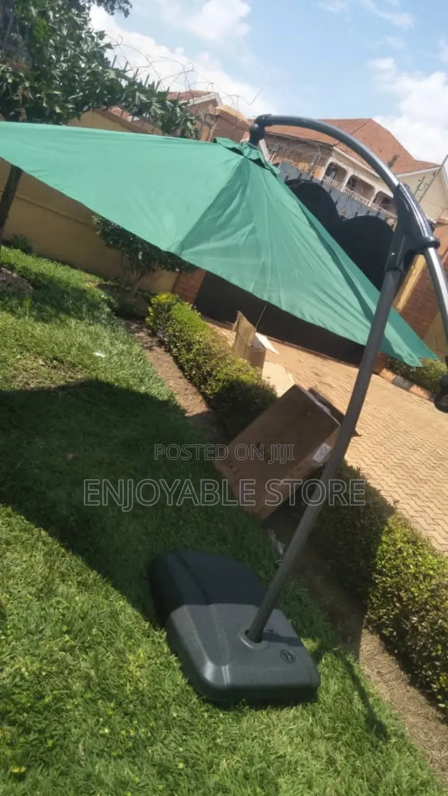 Round Outdoor Garden Umbrella