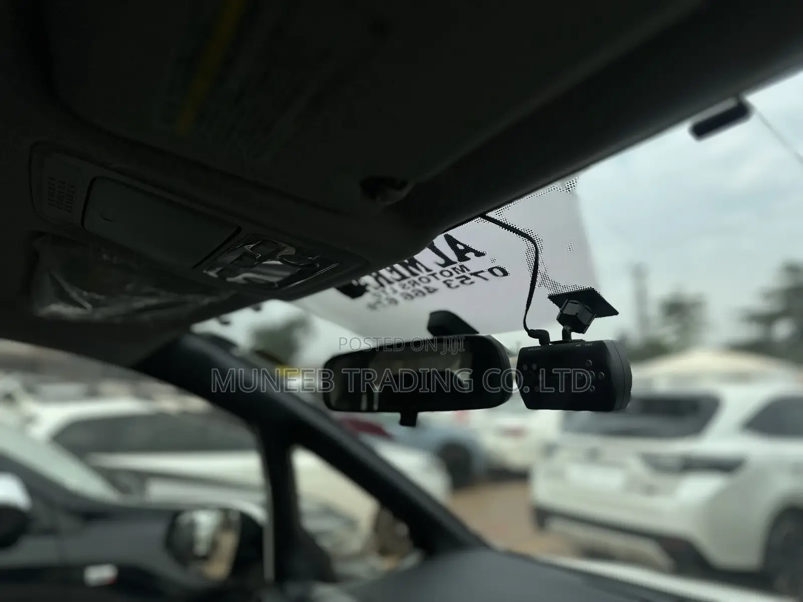 Toyota Noah 2.0 AWD (8 Seater) 2015 White