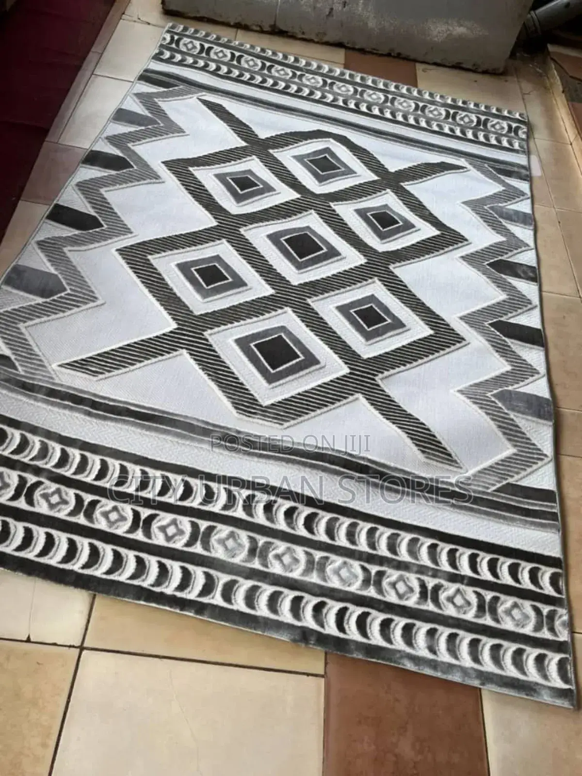 Large Centre Carpets