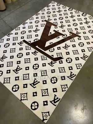 Large Centre Carpets