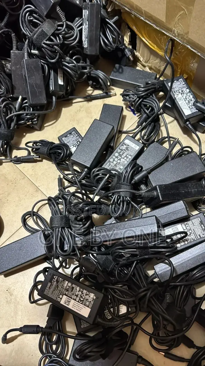 Dell Small Pin Laptop Charger 65w