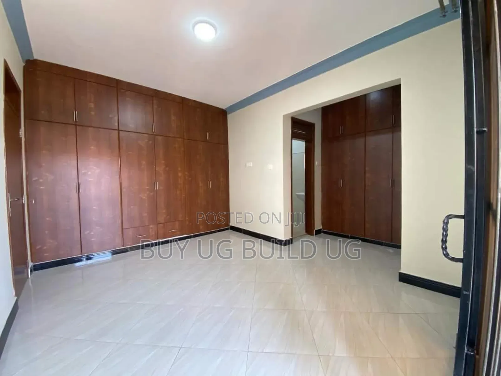 3bdrm Duplex in Kira for rent