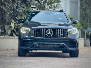 Photo - Mercedes-Benz GLC-Class 2022 Gray