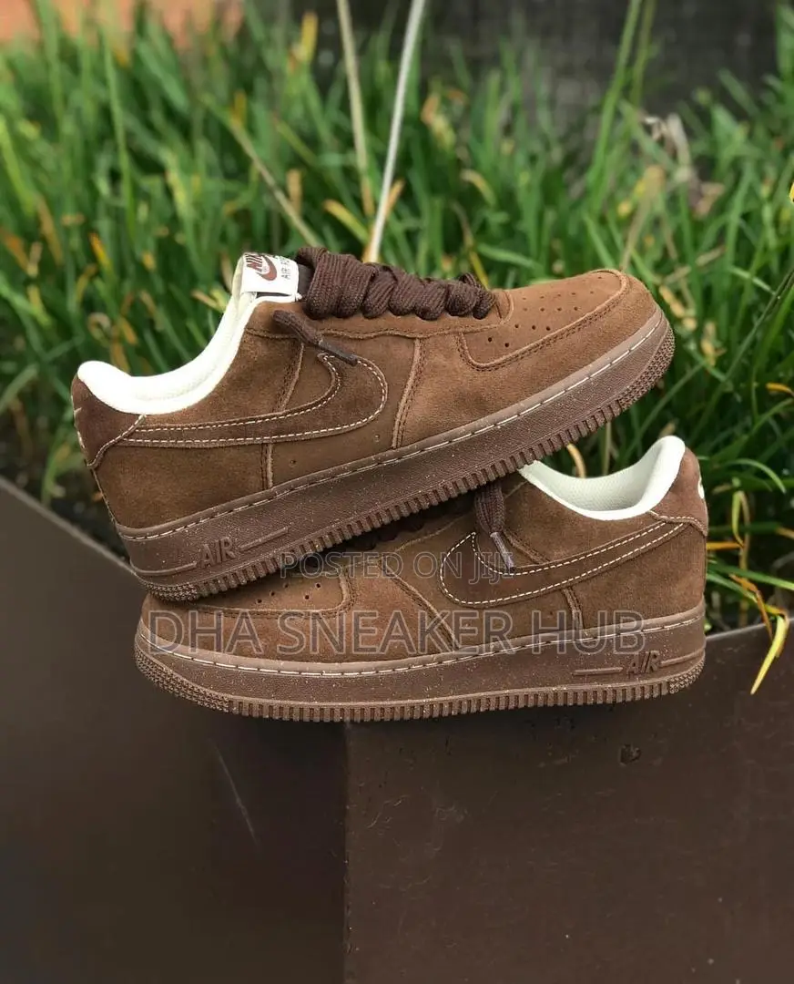 Nike Air Force 1 Brown