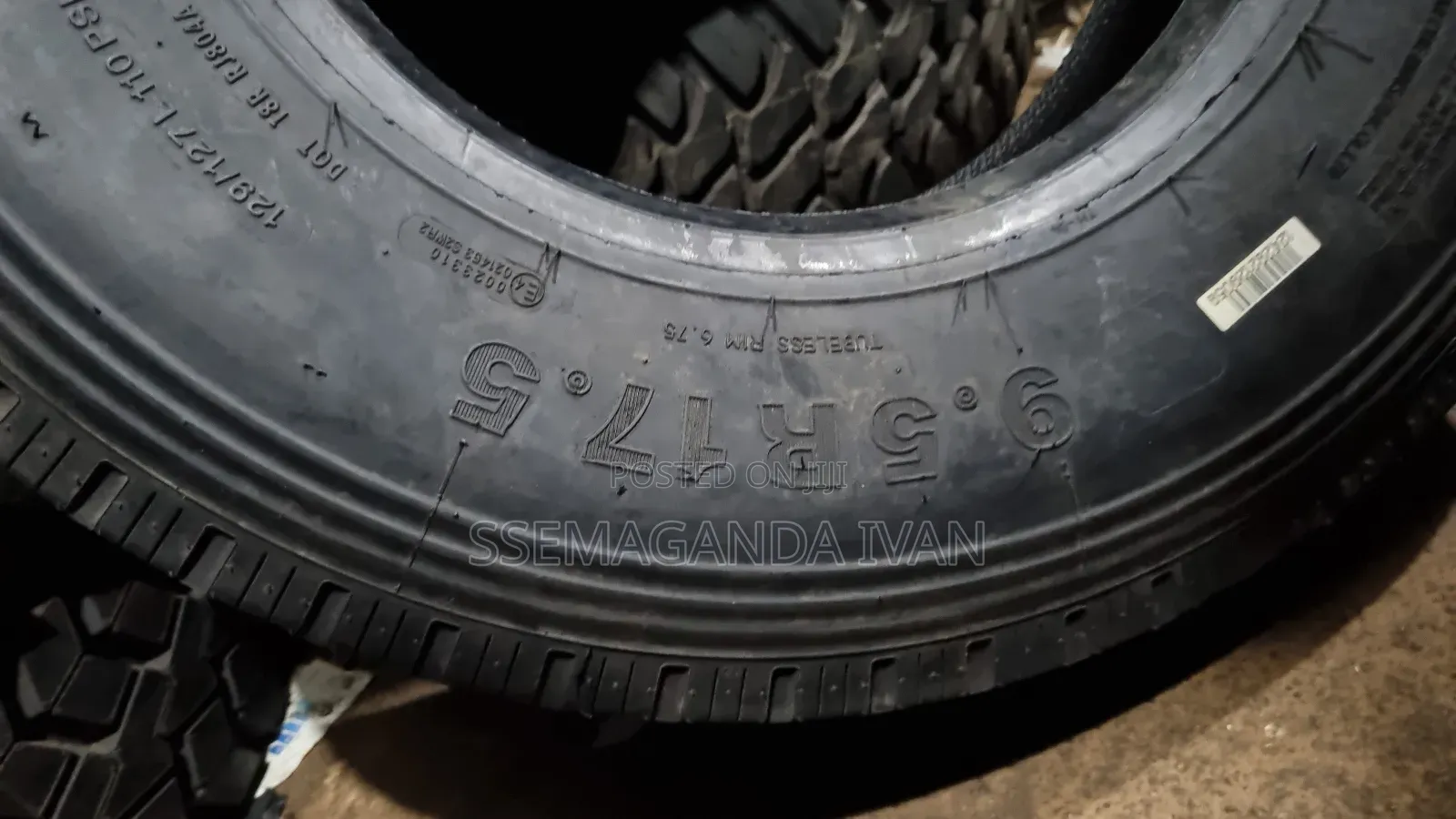 9.5r17.5 Headway Tyre