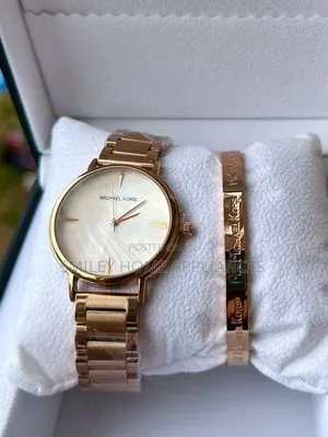 Michael Kors Ladies' Watch With a Bracelet