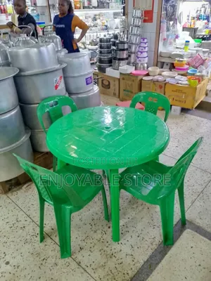 All Plastic Table and 4 Chairs (Green)
