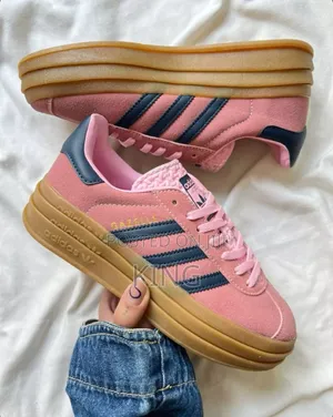 Photo - Adidas Women's Gazelle Bold Pink