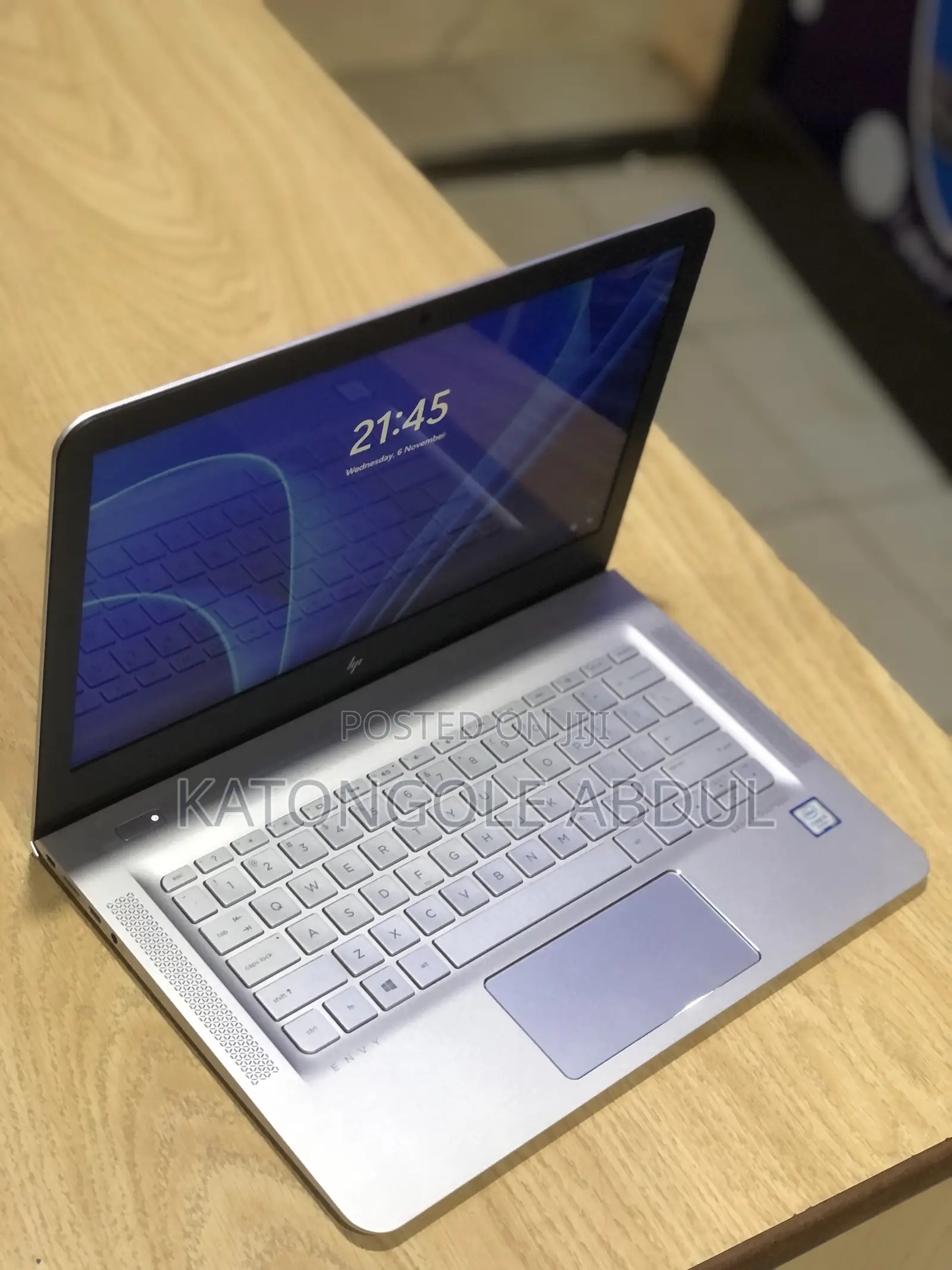 New Laptop HP Envy 13 8GB Intel Core I5 SSD 500GB