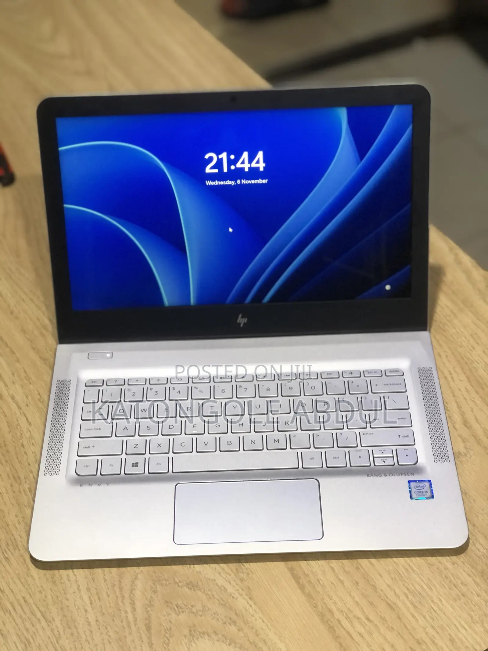 New Laptop HP Envy 13 8GB Intel Core I5 SSD 500GB