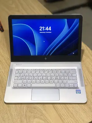 New Laptop HP Envy 13 8GB Intel Core I5 SSD 500GB