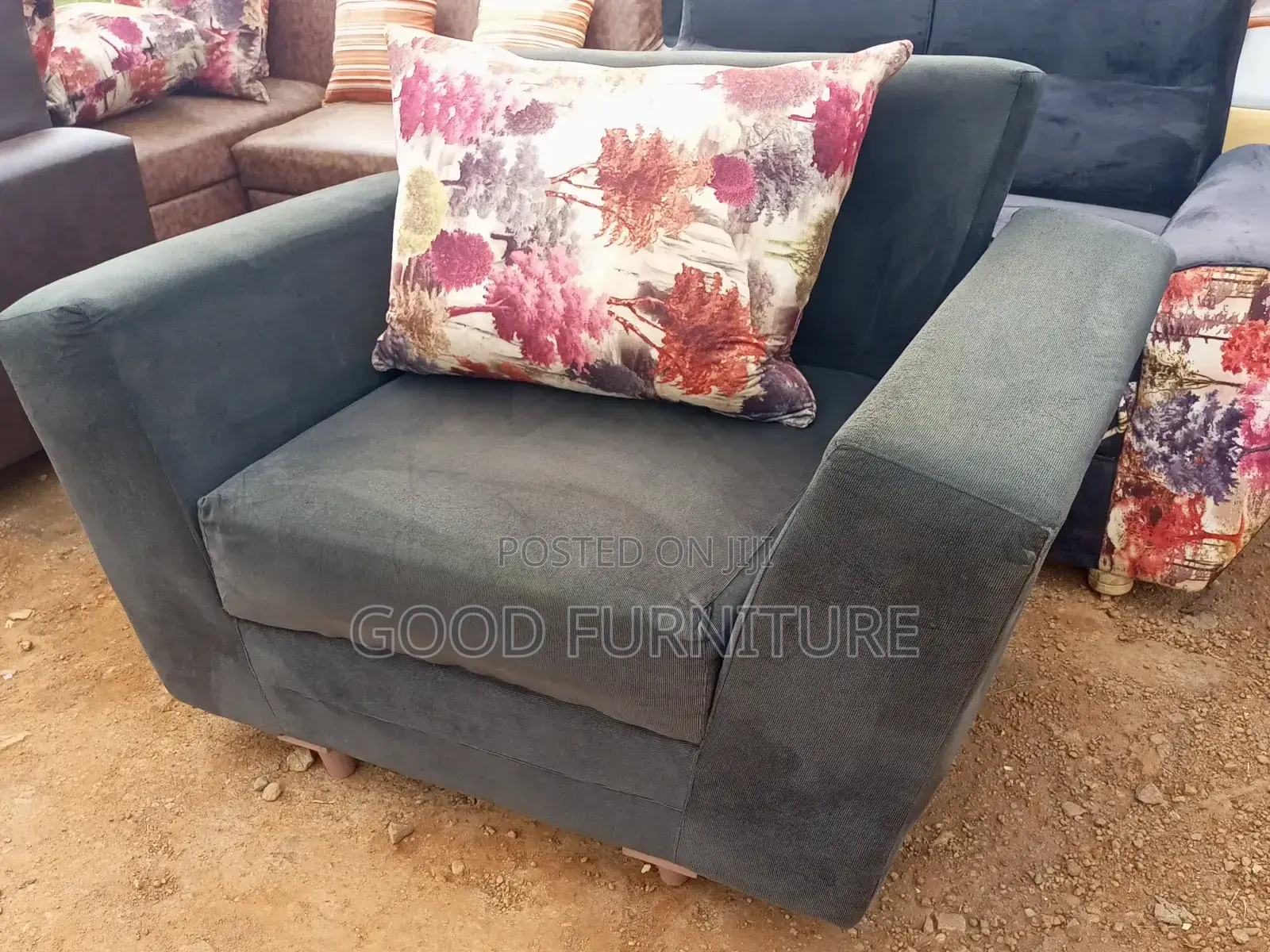 Amazing Single Seater Sofa