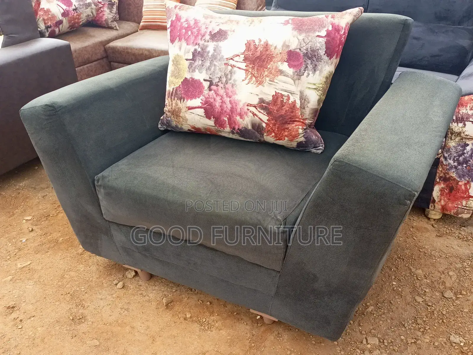 Amazing Single Seater Sofa