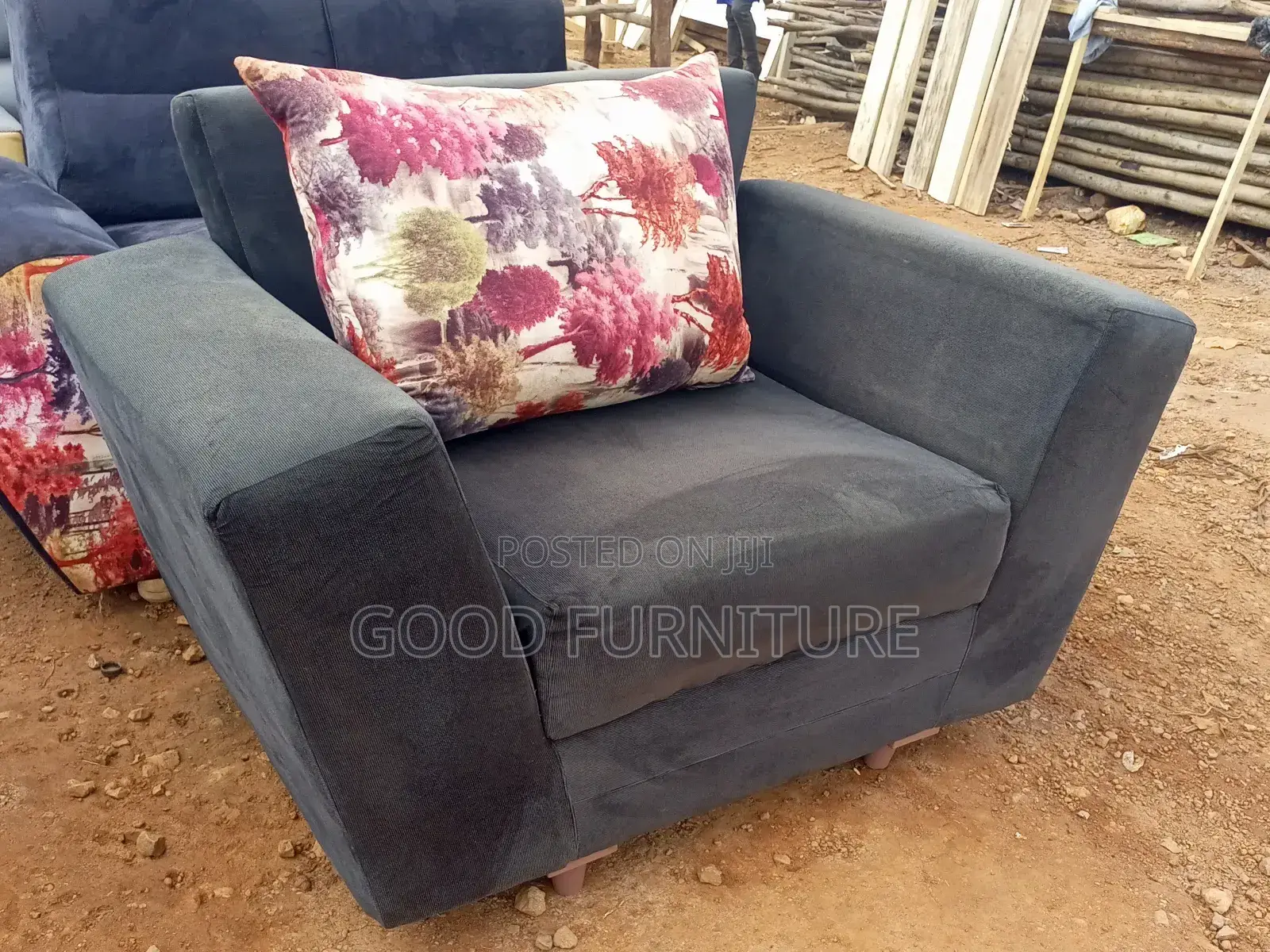 Amazing Single Seater Sofa